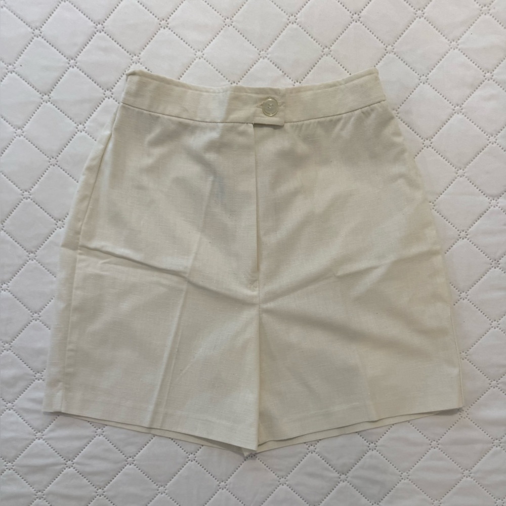 Women’s Vintage High waisted Tailored White Shorts